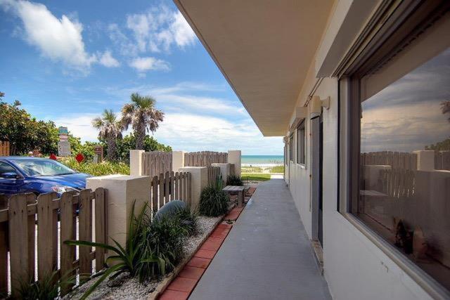 Quiet Vista Del Mar 2 Bedroom Condo Beachfront Property Коко-Біч Екстер'єр фото